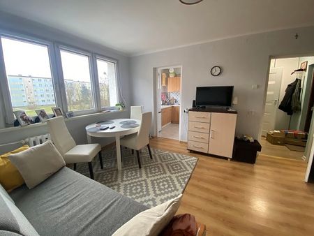 2 pokoje, 33.50m2, III piętro, umeblowane, Os.Kaliniec - Zdjęcie 4