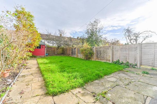 4 bedroom house to rent - Photo 1