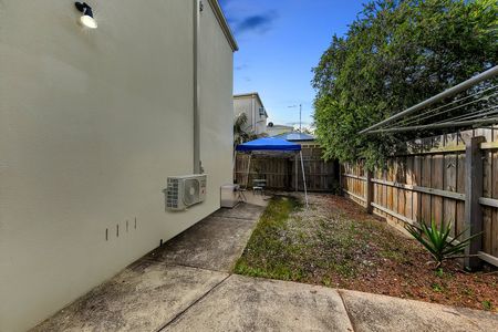 3/51 Park Street, Epping VIC 3076 - Photo 4