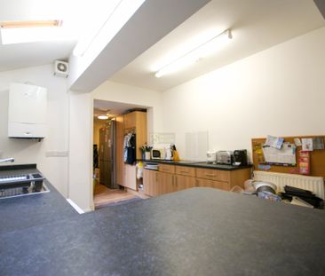 19 Luton Road - Photo 1