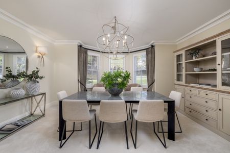 A secluded detached house at the end of a private driveway on Coombe Lane West - Photo 5