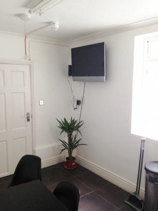 Large Room in Prime Location WC1H 9EW - Photo 2