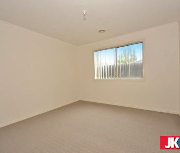 “Great Family Home in Stunning Location!” - Photo 6