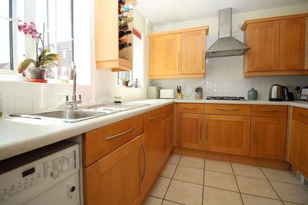 Campion Road, Hatfield, AL10 - Photo 4