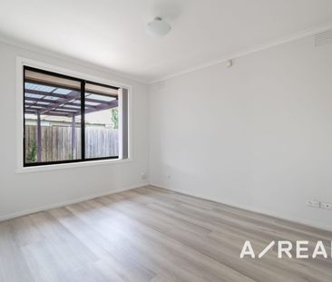 Comfortable & Convenient Living – 3 Bedrooms, Great Location - Photo 5