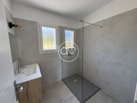 Location Maison 5 pièces 101m² LA CRAU 83260 - Photo 4