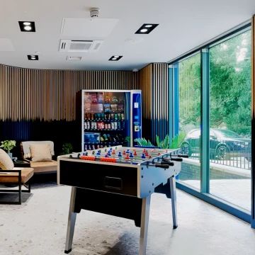 Bronze Plus Studio - Photo 1