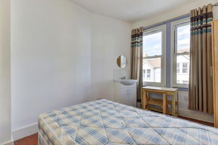 5 bedroom house to rent - Photo 3