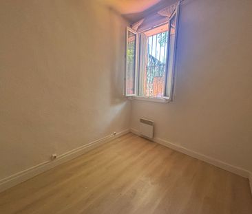 Location Appartement 2 pièces 40m² NIMES 30000 - Photo 2