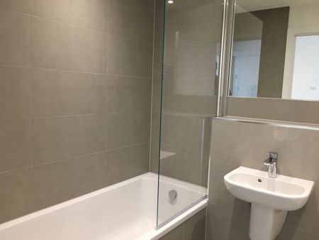 1 Bed Flat, Downsview Road, SE19 - Photo 5