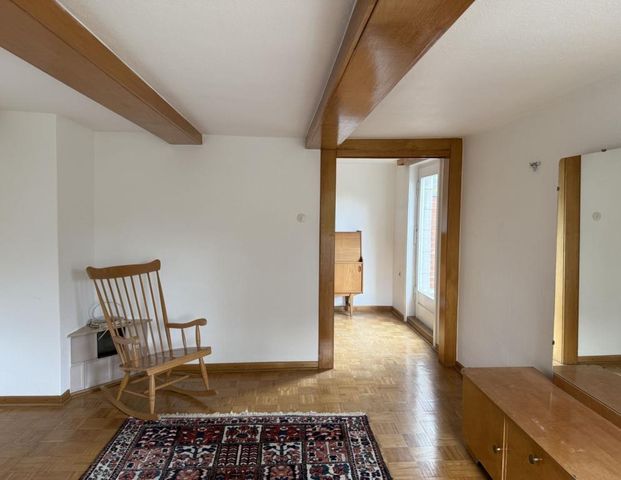 Großzügiges Einfamilienhaus mit Balkon und Stellplatz - Photo 1