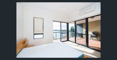 FURNISHED APARTMENT WITH OCEAN VIEWS - Photo 5