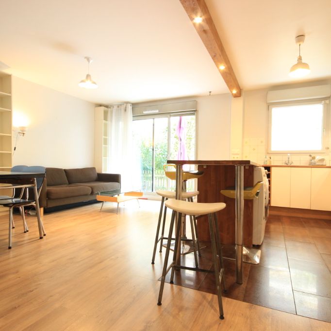 Appartement a louer Paris - Loyer €1 800/mois charges comprises ** - Photo 1