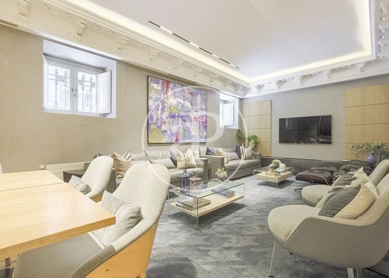 Flat for rent in Recoletos (Madrid) - Photo 1