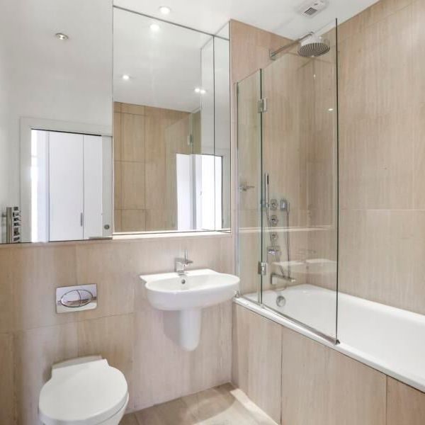 3 Bedroom Flat To Let - Photo 1