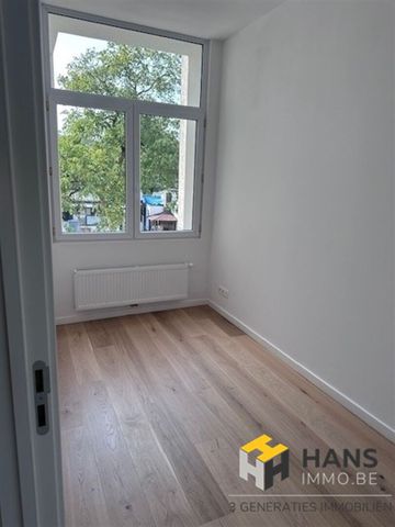 Stijlvol Art Deco appartement in hartje stad – volledig gerenoveerd! - Photo 4
