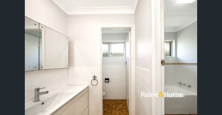 QUALITY FAMILY HOME - Photo 4