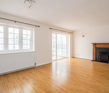 4 bedroom semi-detached house to rent - Photo 1