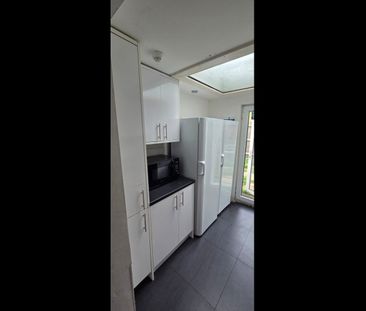 Room in a Shared House, Grenaby Avenue, CR0 - Photo 6