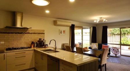 Spacious Family Home in Halswell - Photo 4