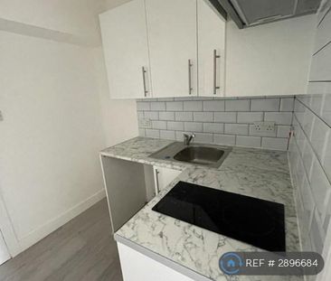 Studio to rent - Photo 3