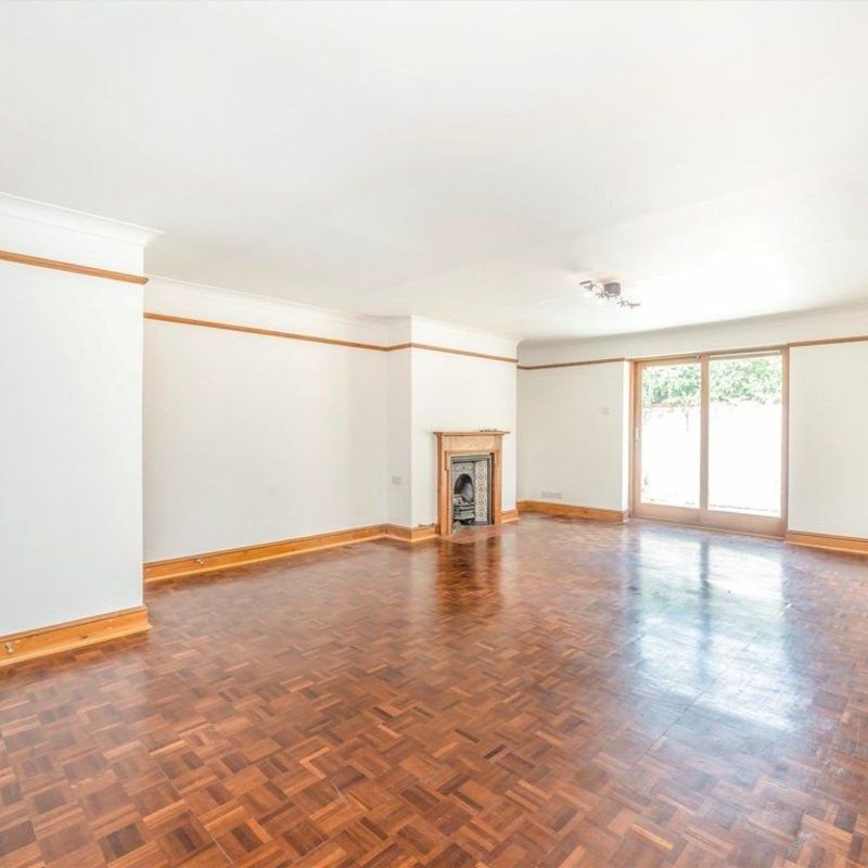 Adelaide Avenue, Brockley, SE4 - Photo 1