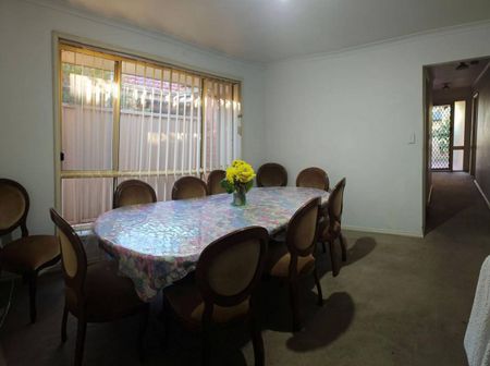 House 3 br, Ens & Bath close to shoppings & schools, 5 km to Adelaide City Centre - Photo 4