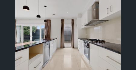 Modern Excellence, Moments from Box Hill Central - Photo 3