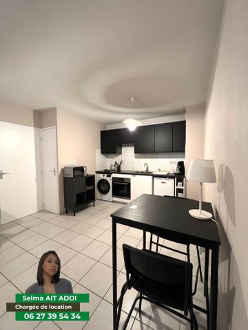 Location Appartement 2 pièces 46m² ST ETIENNE 42000 - Photo 2