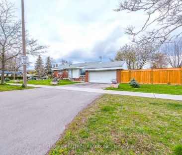 365 Mississauga Vly Boulevard #Lower - Photo 2