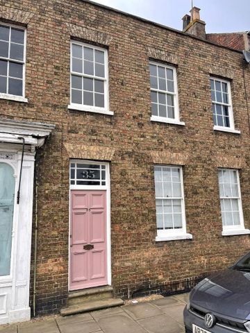 3 bedroom terraced house to rent - Photo 3