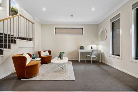 21 Thorburn Street, Hampton VIC 3188 - House For Rent | Domain - Photo 3