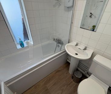 3 bedroom townhouse to rent - Photo 3