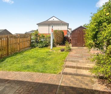 3 bedroom semi-detached house to rent - Photo 4