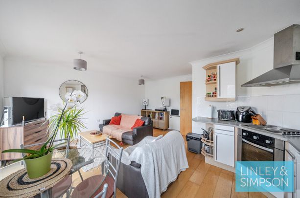 2 bedroom apartment to rent - Photo 1