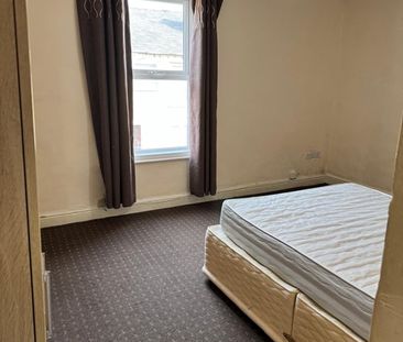 2 Bed Flat, Ellerton Road, S5 - Photo 5