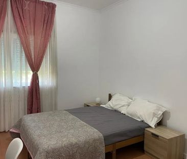 Rua General Themudo Barata, Lisbon, Lisbon 1170-259 - Photo 4