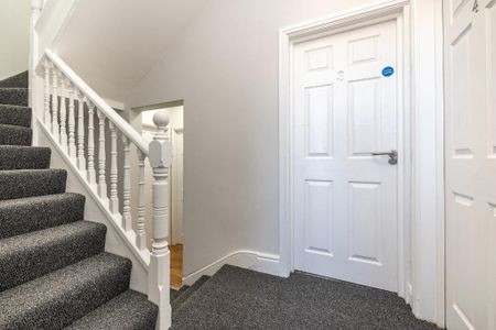 6 bedroom townhouse to rent - Photo 4