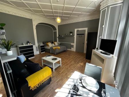 Studio to rent - Photo 2