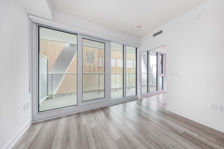 For Lease - 230 Simcoe Street Unit# 1029, Toronto, Ontario - Photo 3