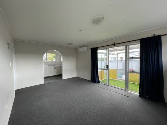 Elm Road, Akina - Photo 1