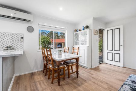 Spacious Single-Level Home By The Bay - Photo 5