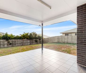 Discover modern family living in the heart of Norman Gardens! - Photo 4