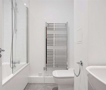 A one bedroom apartment close to Angel Station - Photo 5