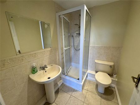 2 bedroom apartment to rent - Photo 5