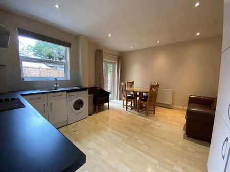 1 bedroom ground floor flat to rent - Photo 3