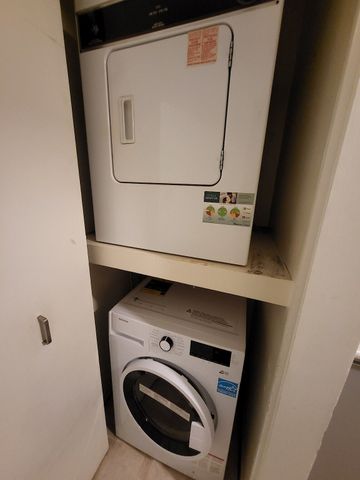 270 Brittany Drive, Vanier North, Ottawa, ON - Photo 4