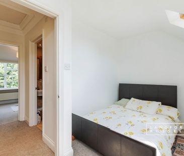 Terraced House to rent - Church Road, Sevenoaks, TN14 - Photo 2