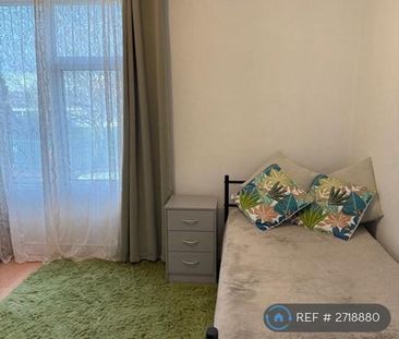 2 bedroom flat to rent - Photo 6