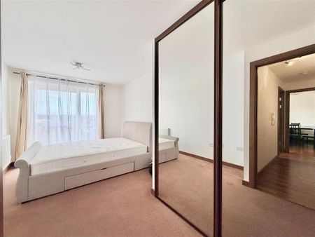 2 bedroom property to rent - Photo 4